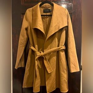 Brand New Tahari Wrap Coat – Stylish & Elegant